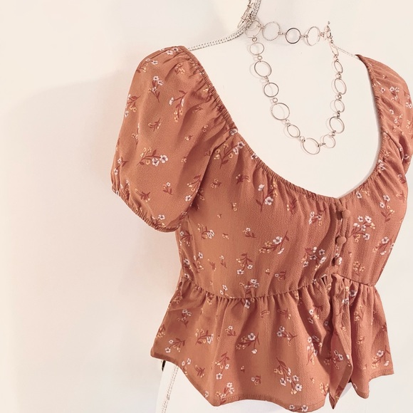 NWT Pink Rose Floral Smocked Short Sleeve Blouse - Picture 6 of 6